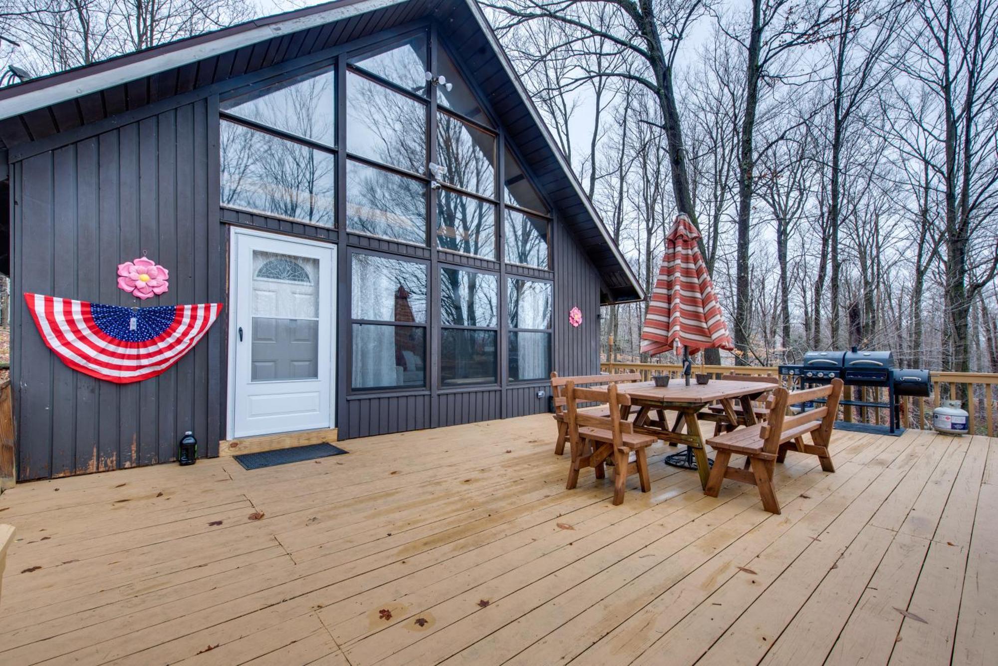 Gouldsboro Cabin With Fire Pit And Community Perks! Exterior photo